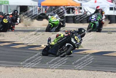 media/Nov-01-2025-CVMA (Sat) [[fc0f7531b8]]/Race 4-500-400-350 Supersport/